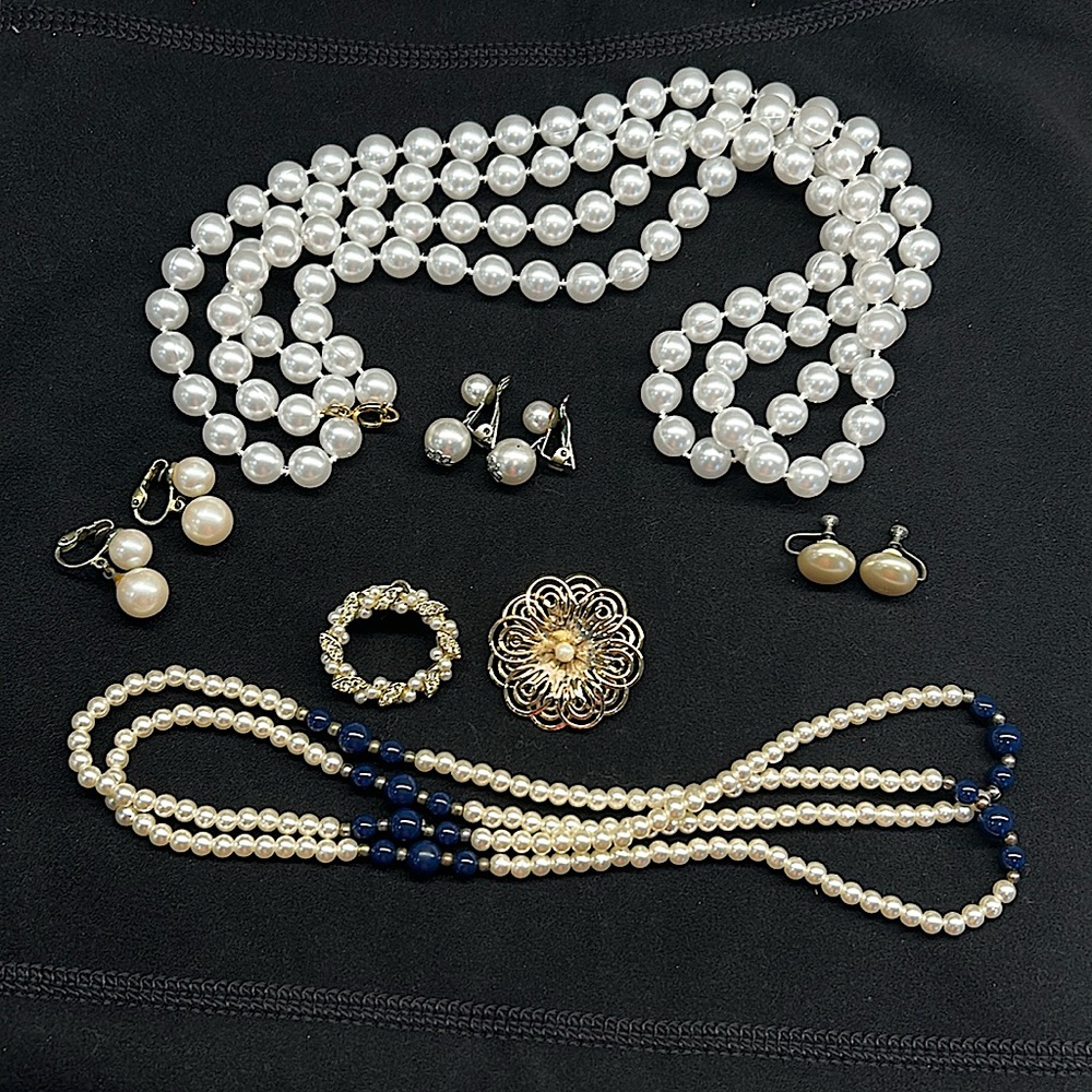 Lot of Vintage Pearl Costume Jewelry